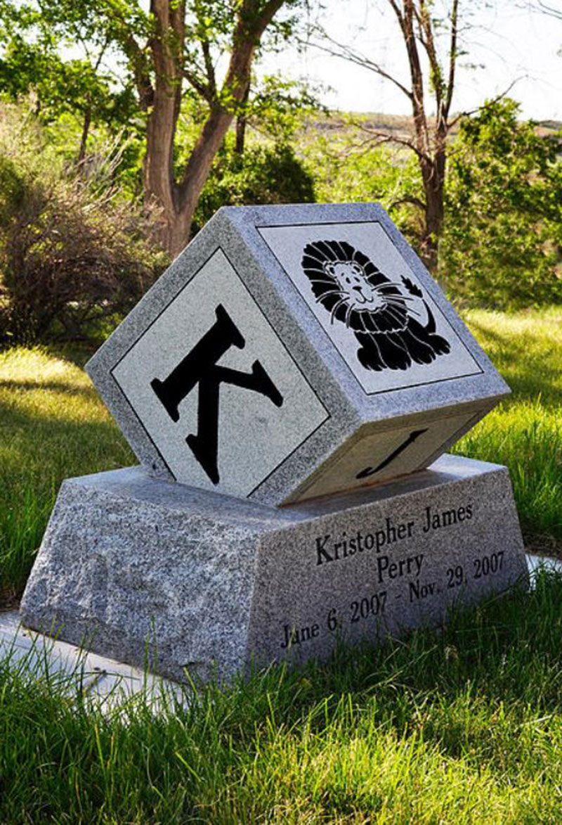 Custom_Memorials-Stevenson-7