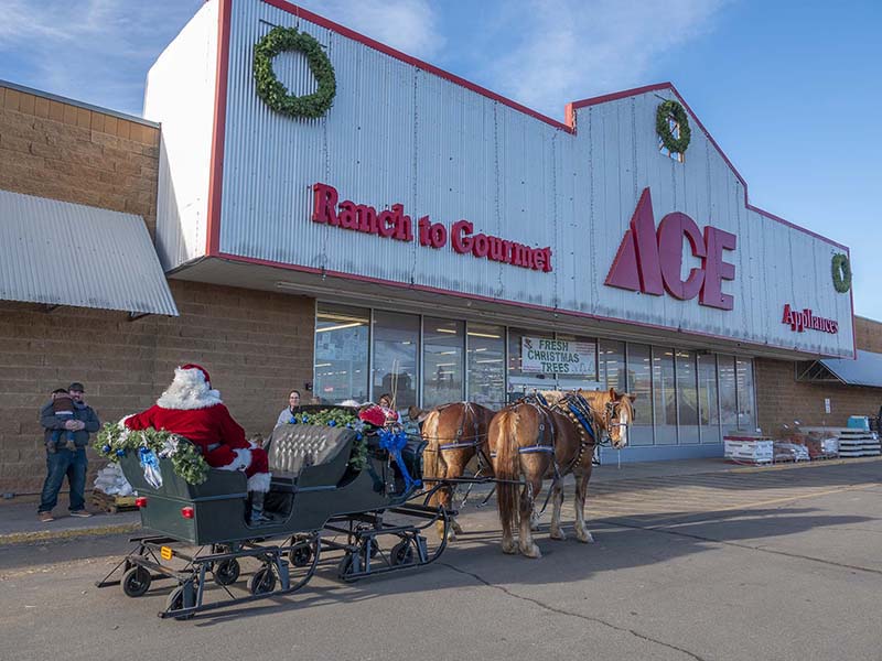 Santa gives sleigh rides in Ace Parking Lot 12-21-2024_001